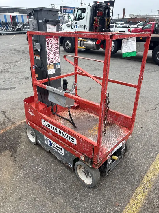 2015 Skyjack SJ12 Self-Propelled One-Person Lift