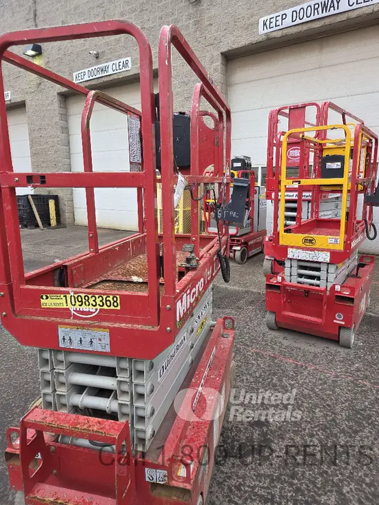 2019 MEC MICRO 19 Scissor Lift