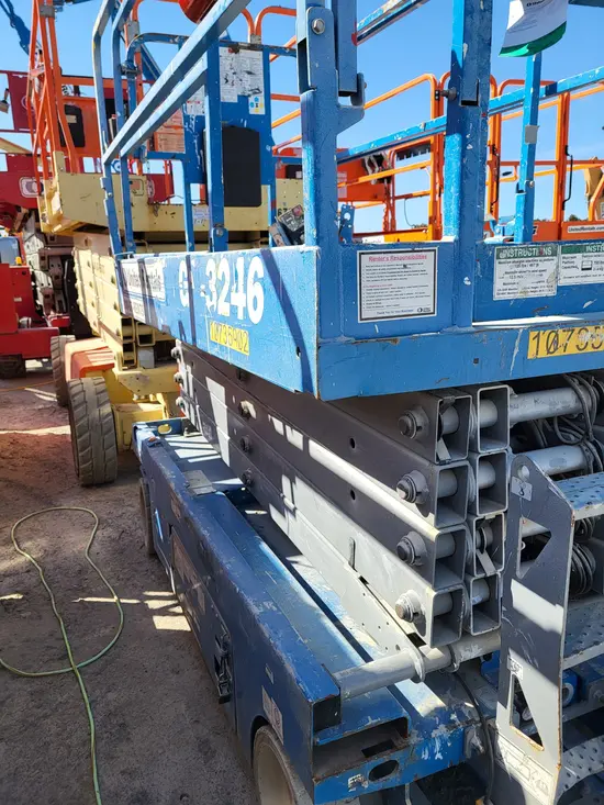 2018 Genie GS-3246 Scissor Lift
