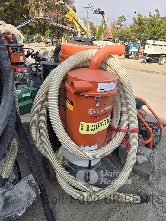 2021 Husqvarna T4000P Vacuum