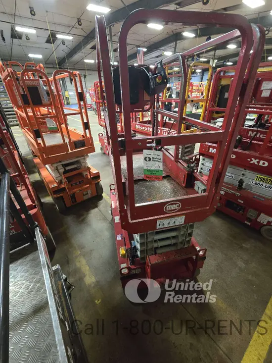 2018 MEC MICRO 19 Scissor Lift