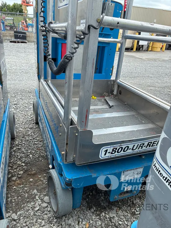 2019 Genie GR-20 Self-Propelled One-Person Lift