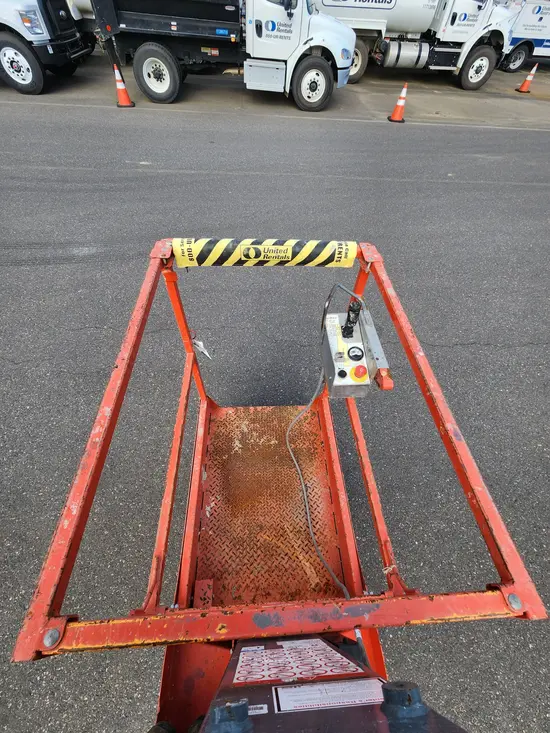 2018 Skyjack SJ12 Self-Propelled One-Person Lift