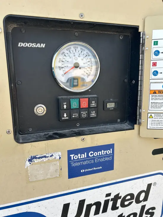 2021 Doosan P425/HP375WCUT4 Air Compressor