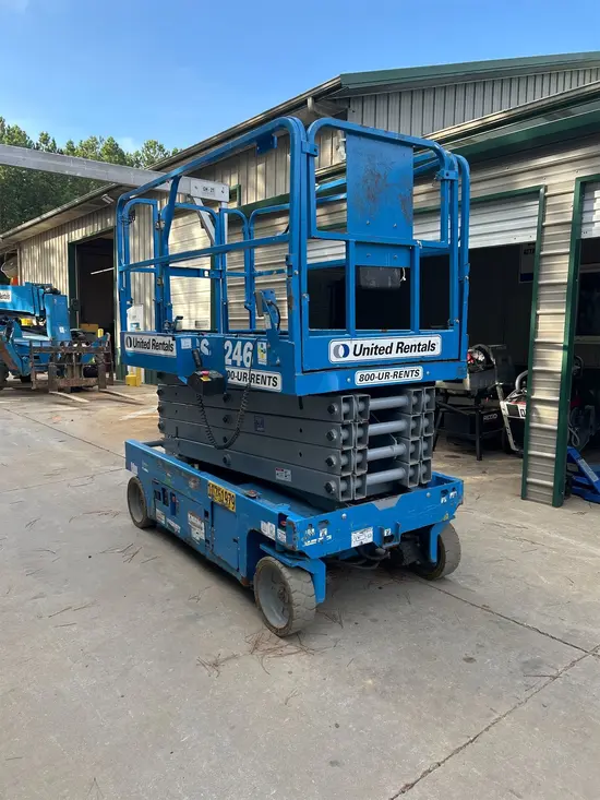 2018 Genie GS-3246 Scissor Lift