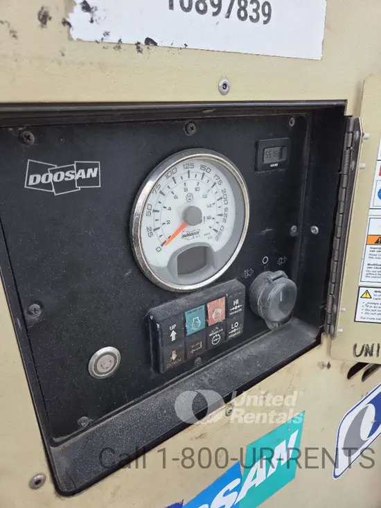 2019 Doosan P425/HP375WCU Air Compressor