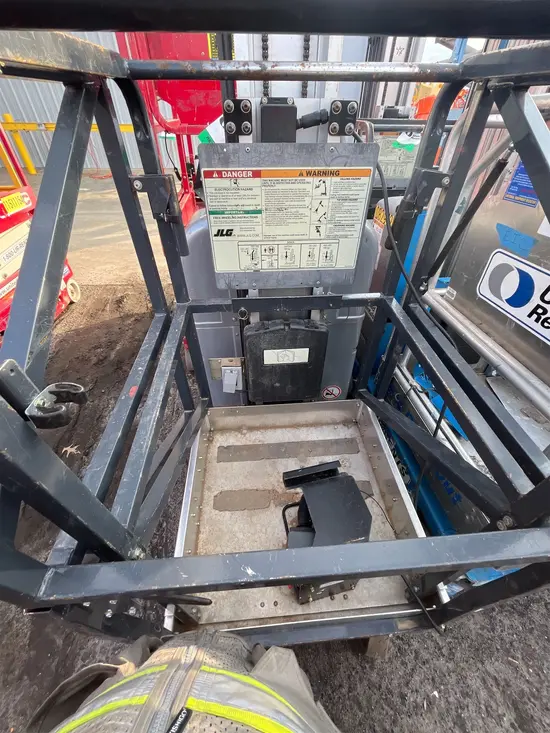 2018 JLG 20MVL Self-Propelled One-Person Lift
