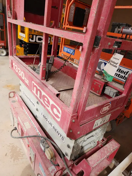 2018 MEC 1330SE Scissor Lift