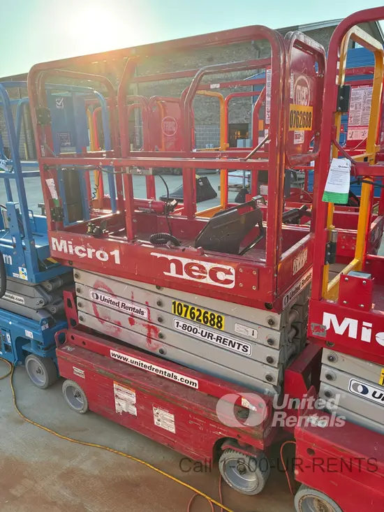 2018 MEC MICRO 19 Scissor Lift