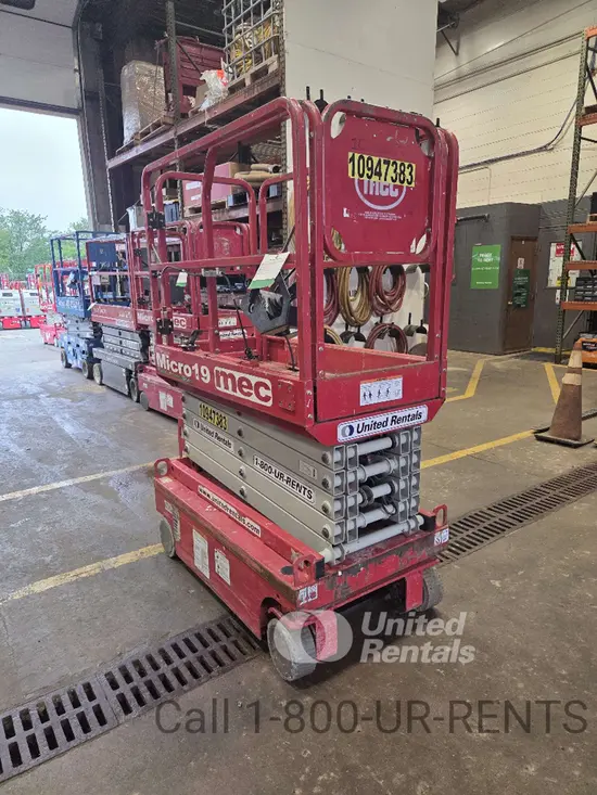 2019 MEC MICRO 19 Scissor Lift