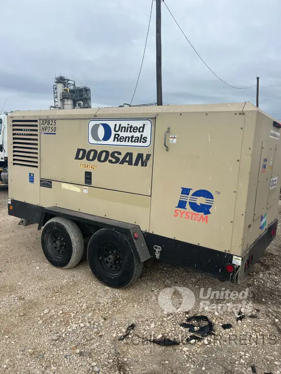 2020 Doosan XP825/HP750WCU Air Compressor