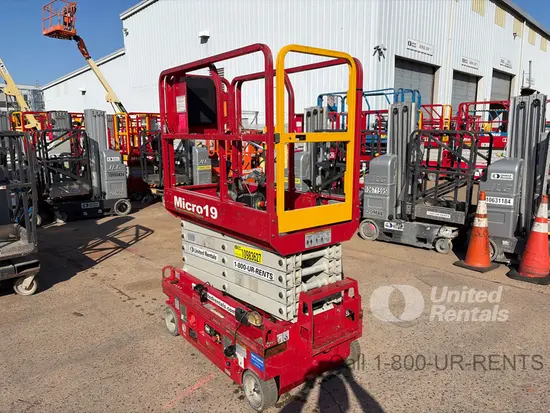 2019 MEC MICRO 19 Scissor Lift