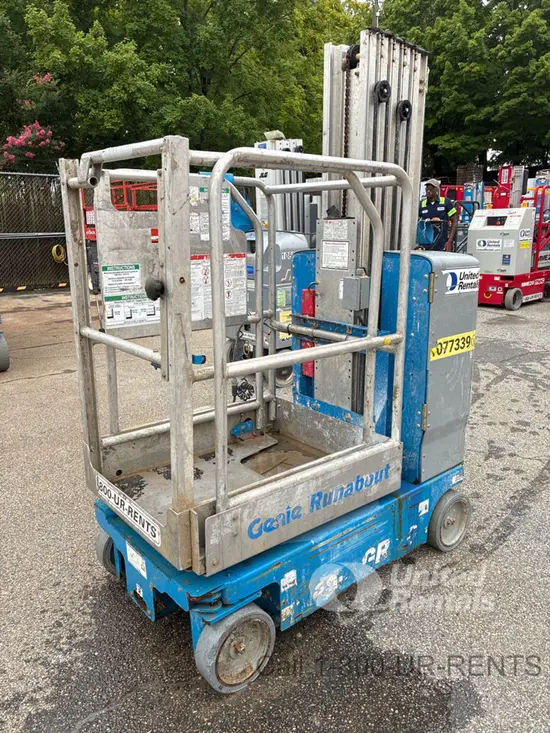 2018 Genie GR-20 Self-Propelled One-Person Lift