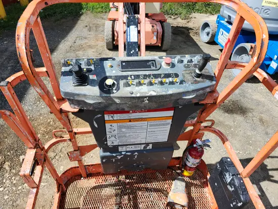 2016 JLG E400AJPN Articulating Boom Lift