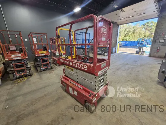 2018 MEC MICRO 19 Scissor Lift