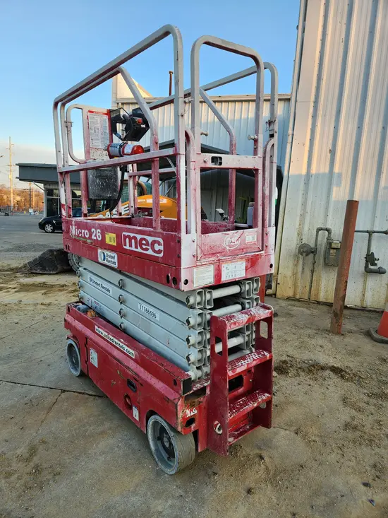 2021 MEC MICRO 26 Scissor Lift