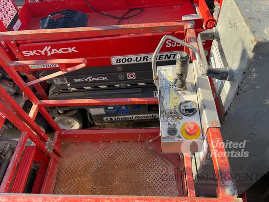 2018 Skyjack SJ16 Self-Propelled One-Person Lift