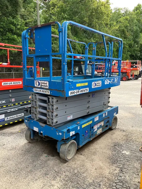 2018 Genie GS-3246 Scissor Lift