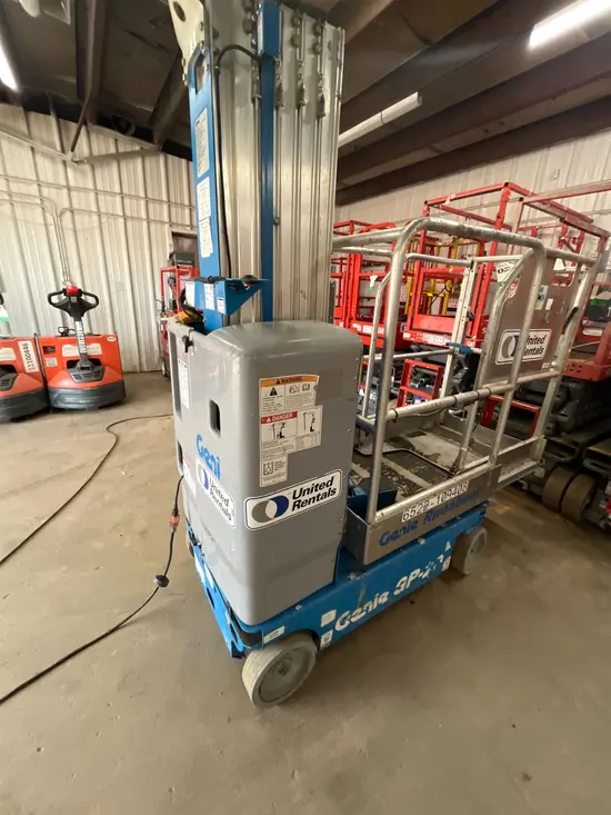 2019 Genie GR-20 Self-Propelled One-Person Lift