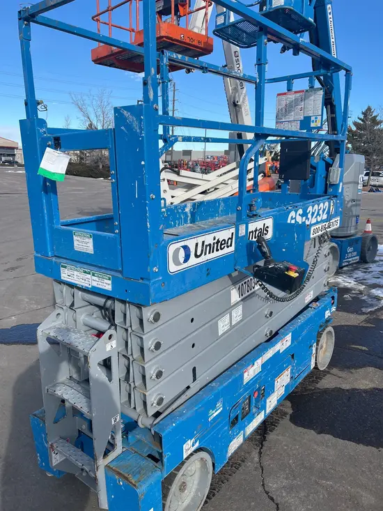 2018 Genie GS-3232 Scissor Lift