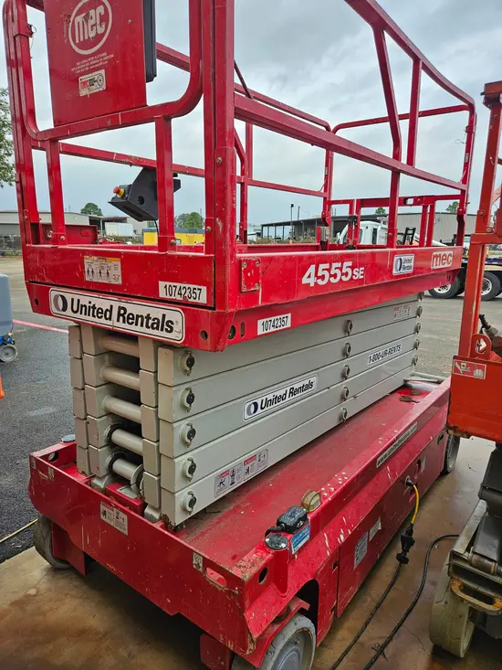2018 MEC 4555SE Scissor Lift