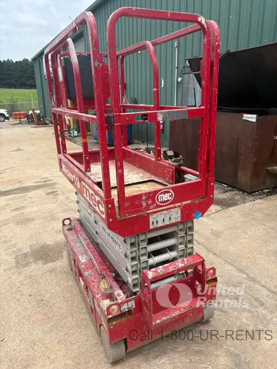 2018 MEC MICRO 19 Scissor Lift