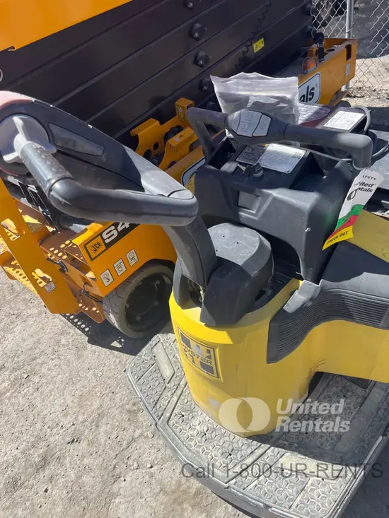 2022 HYSTER B60ZHD Jack
