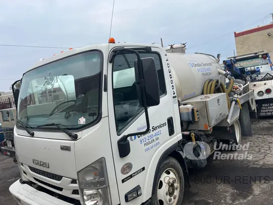 2020 ISUZU NRRREGD4X2
