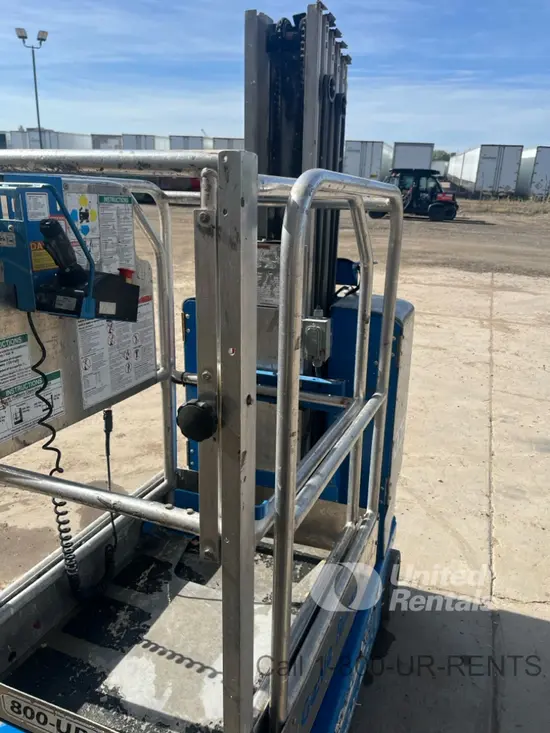 2019 Genie GR-20 Self-Propelled One-Person Lift