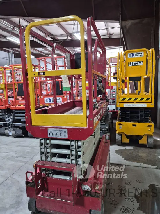 2018 MEC MICRO 19 Scissor Lift