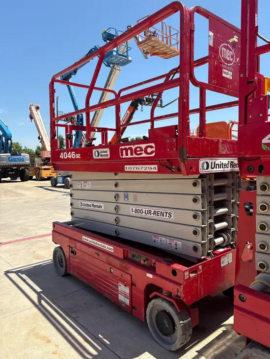 2018 MEC 4046SE Scissor Lift