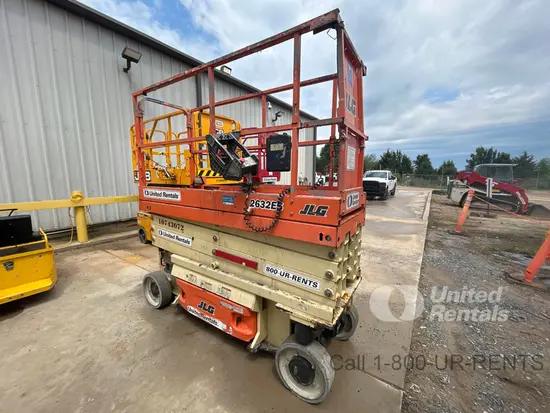 2018 JLG 2632ES Scissor Lift