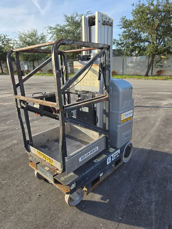 2018 JLG 20MVL Self-Propelled One-Person Lift