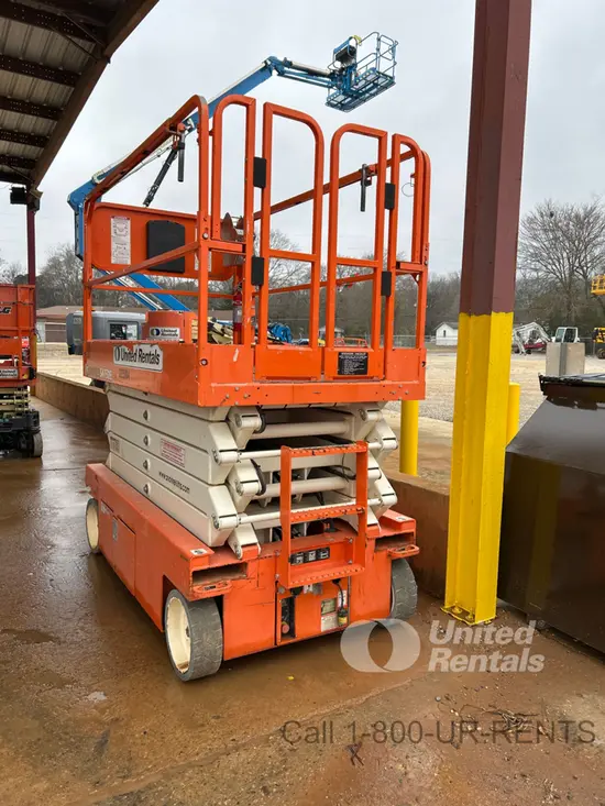 2019 Snorkel S4732E Scissor Lift
