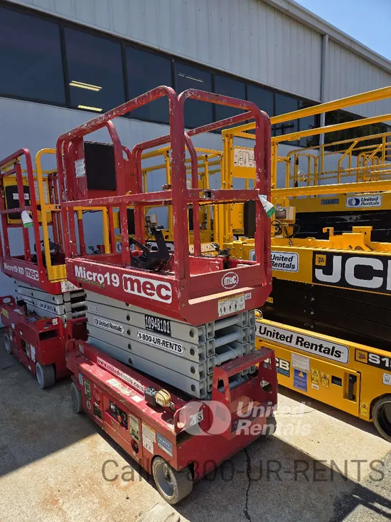 2019 MEC MICRO 19 Scissor Lift