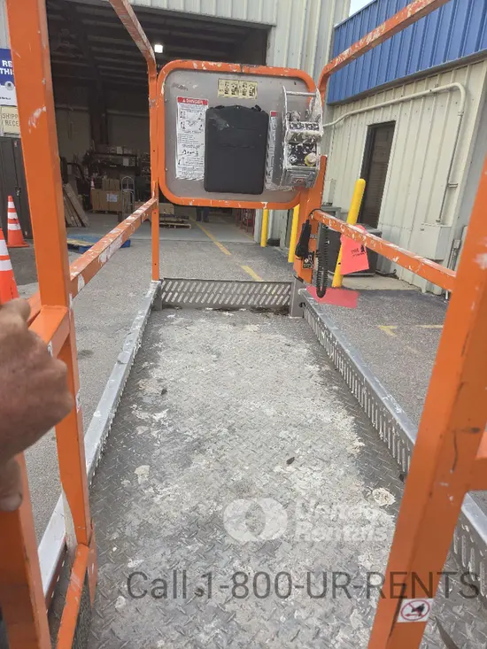 2021 Snorkel S3215L Scissor Lift