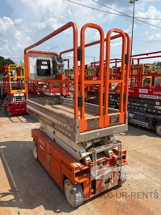2020 Snorkel S3215L Scissor Lift