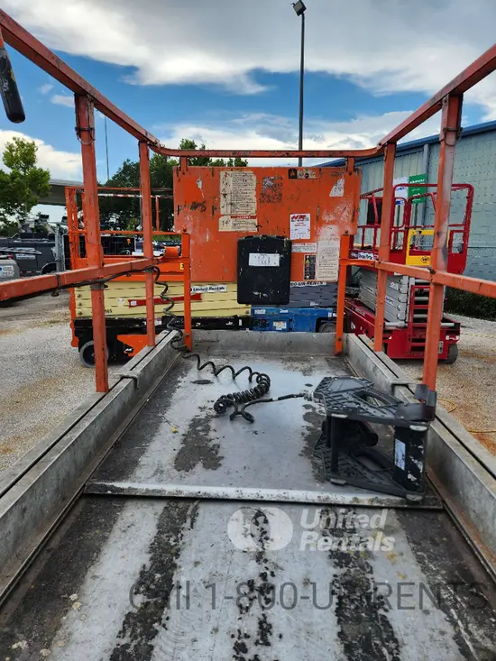 2015 JLG 3246ES Scissor Lift