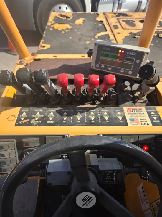 2015 Broderson IC-80-3J