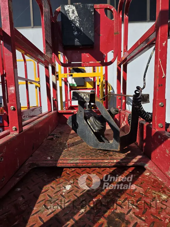 2019 MEC MICRO 19 Scissor Lift