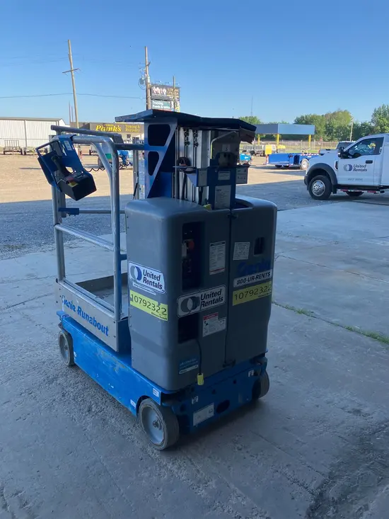 2018 Genie GR-12 Self-Propelled One-Person Lift