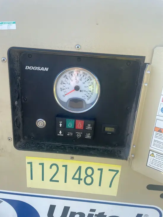 2021 Doosan P425/HP375WCUT4 Air Compressor
