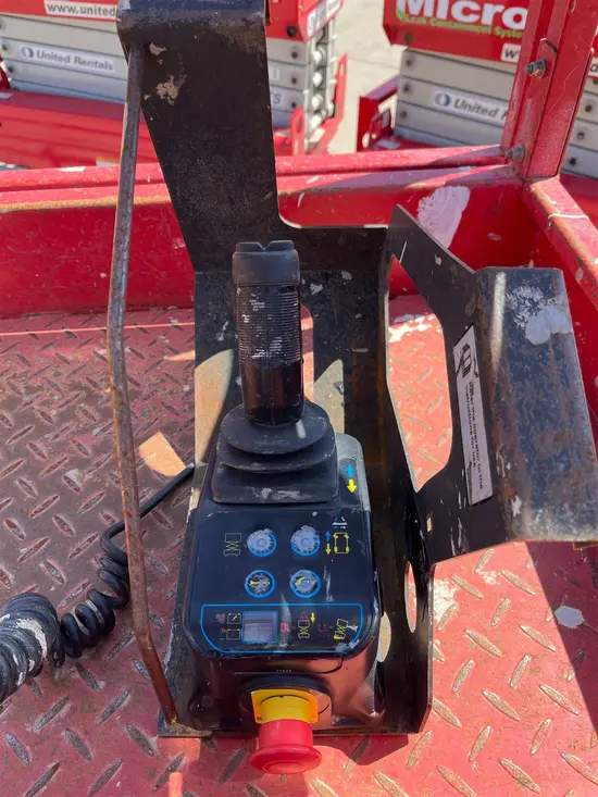 2019 MEC MICRO 19 Scissor Lift