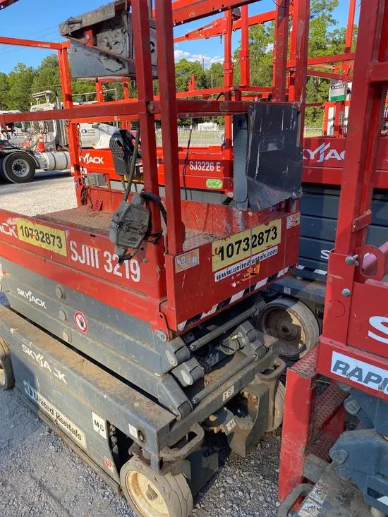 2018 Skyjack SJIII3219 Scissor Lift