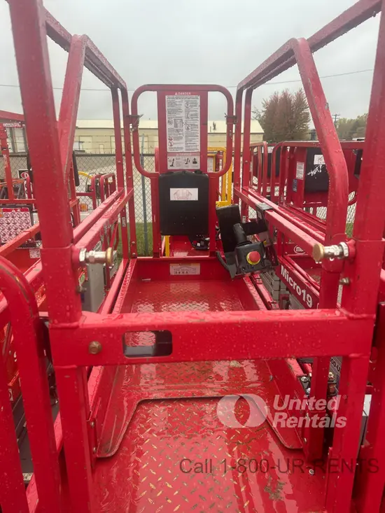 2020 MEC MICRO 26 Scissor Lift