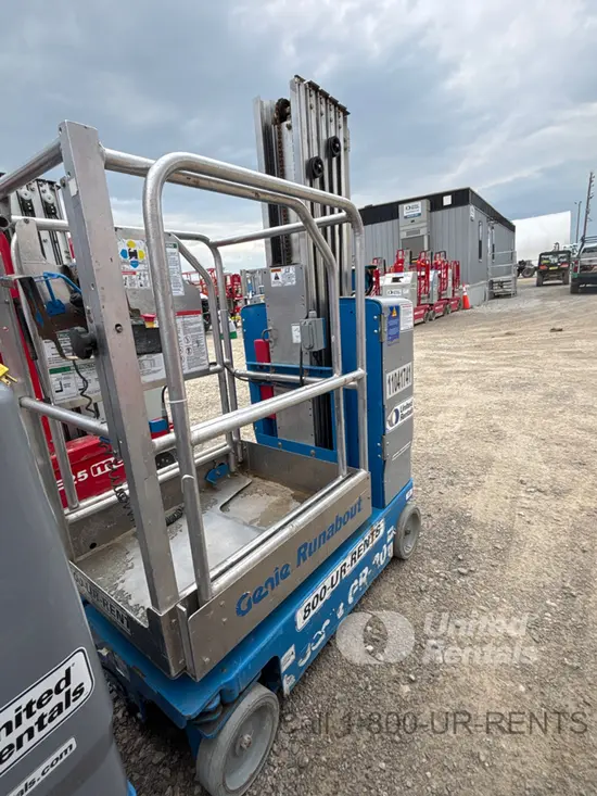 2020 Genie GR-20 Self-Propelled One-Person Lift