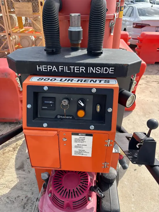 2021 Husqvarna T4000P Vacuum