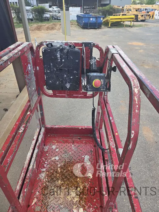 2019 MEC MICRO 19 Scissor Lift