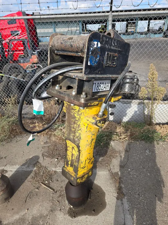 2021 Epiroc SB 452 Attachment