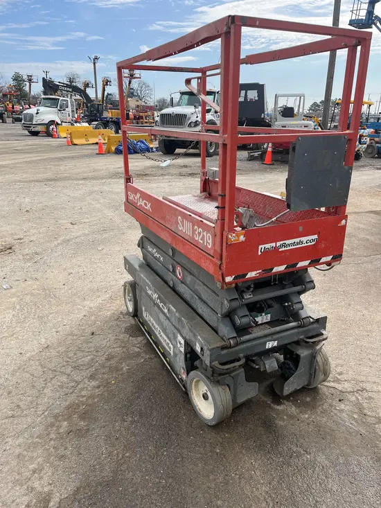 2018 Skyjack SJIII3219 Scissor Lift